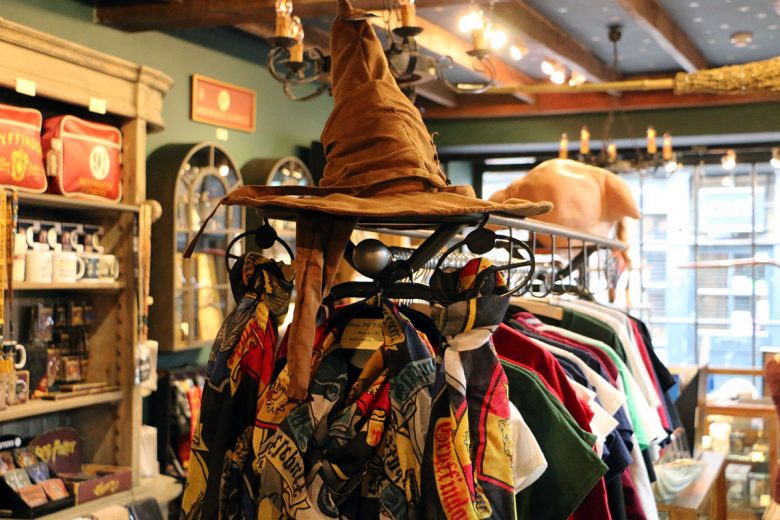 Magic! Harry Potter shop opens on the real Diagon Alley – Shambles in ...