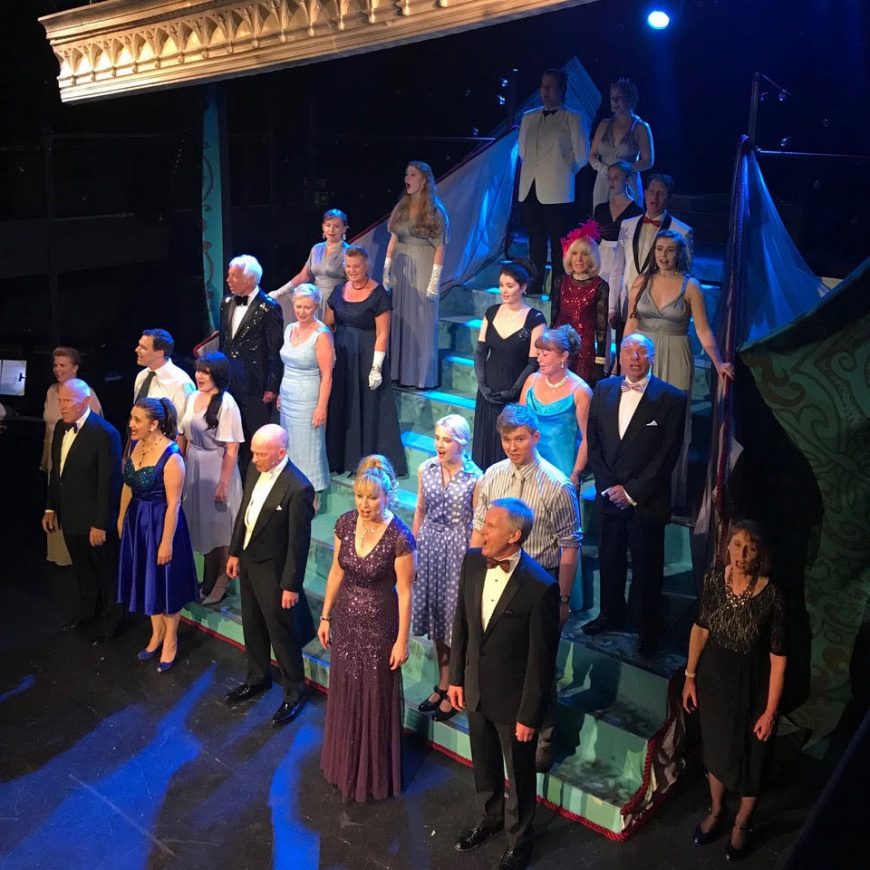 Review Follies Yorkmix