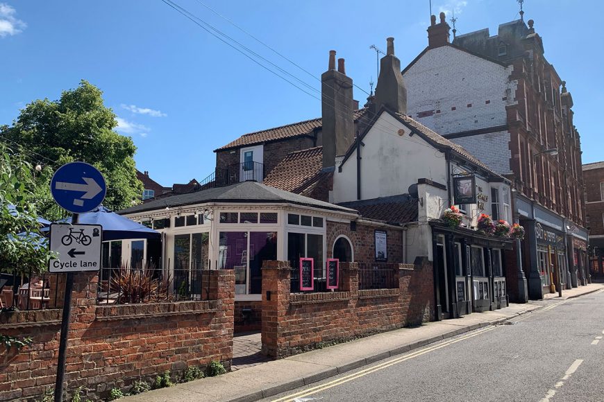 Neighbour objects to pub because they can hear its quiz questions from ...