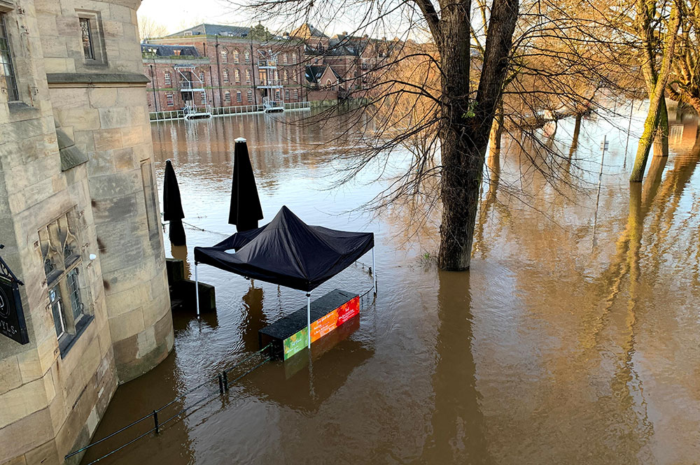 23 Photos Show The River Ouse In Flood In York As Three Warnings Remain ...