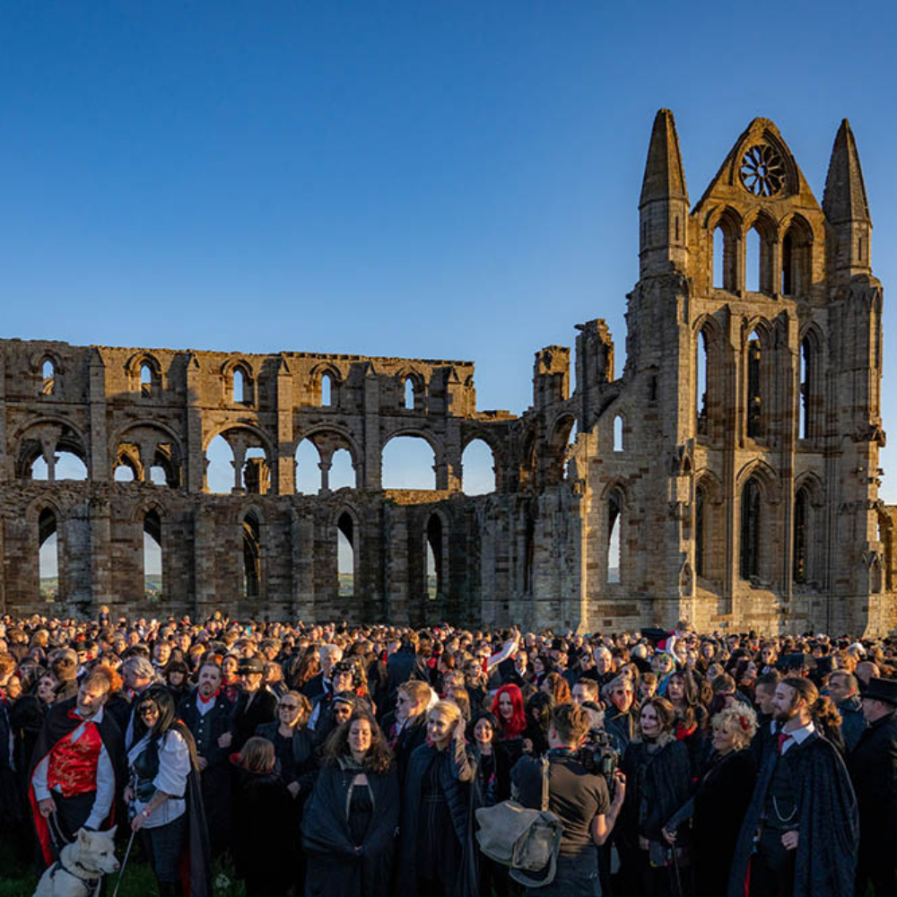 Whitby-Abbey-Vampire-World-Record-26-May-2022-milnerCreative-26