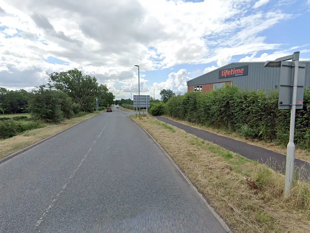 Orange and mango juice floods North Yorkshire road after lorry burst ...