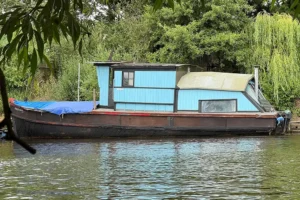 Houseboat with possible links to D-Day goes on sale in York